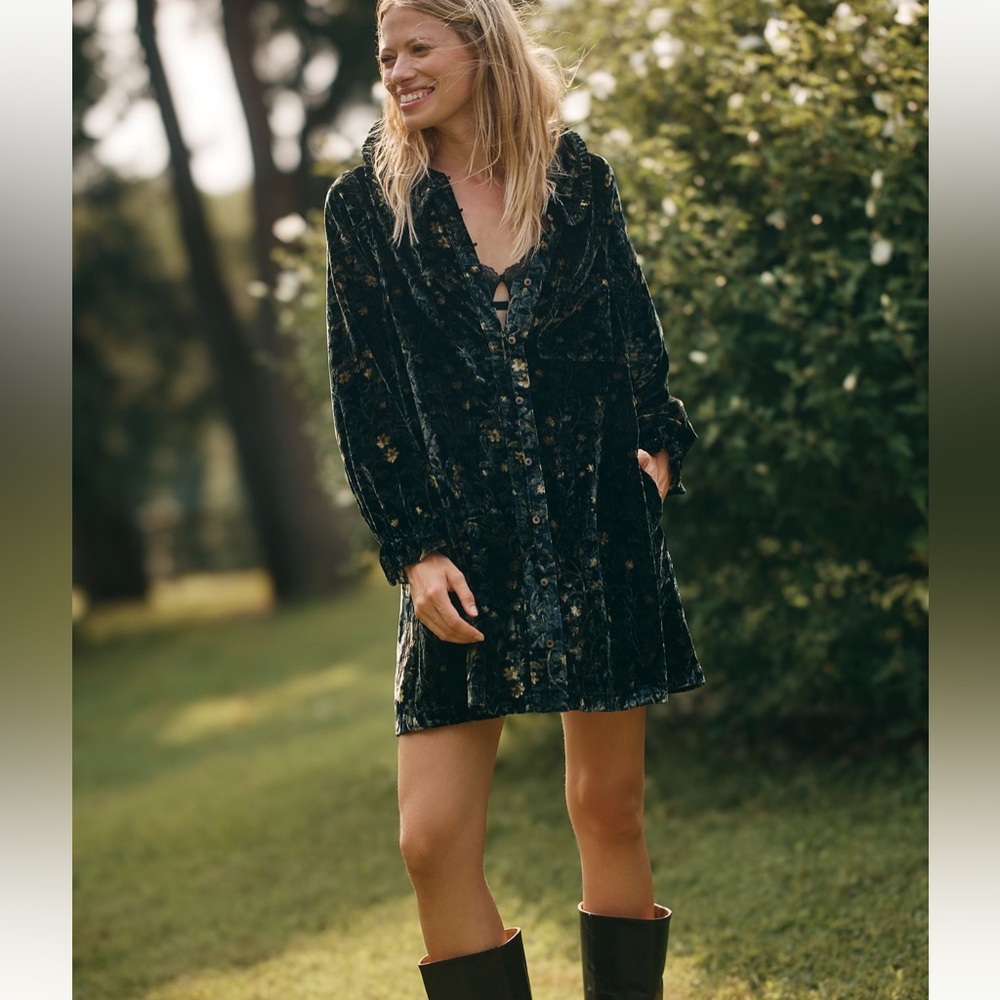 Anthropologie Keira Long-Sleeve Velvet Mini Dress by Pilcro